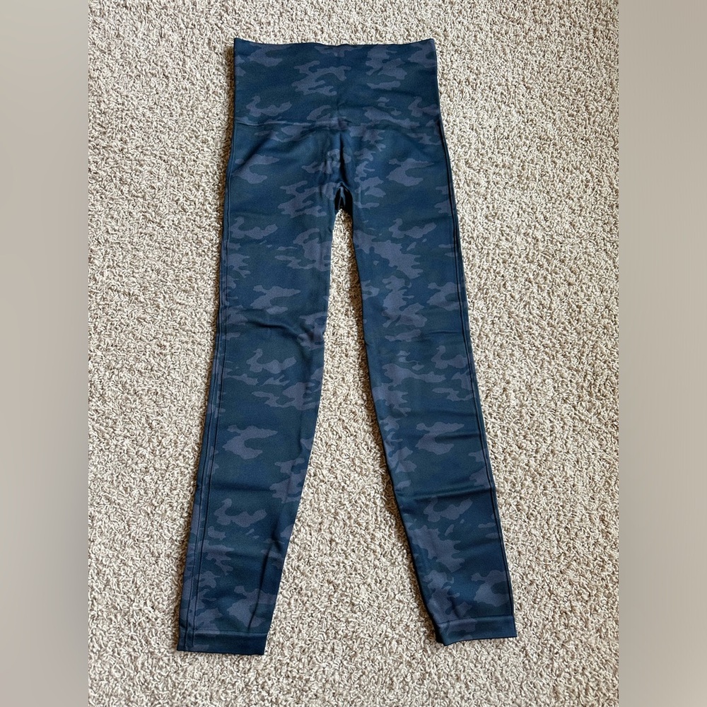 Spanx camo leggings size Large